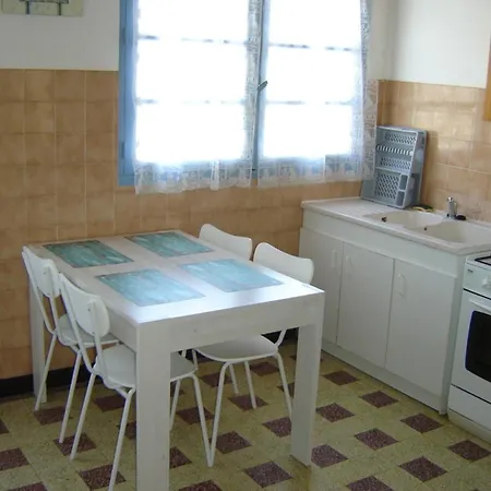 Apartment De 30m², 4 Pers, Animaux Admis - Fr-1-540-304